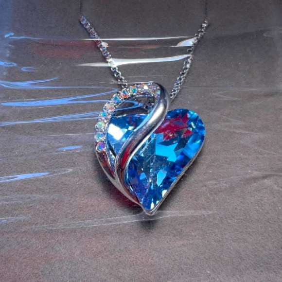 Leafael Jewelry - Leafael Women’s Silver Plated Infinity Love Heart Pendant Necklace